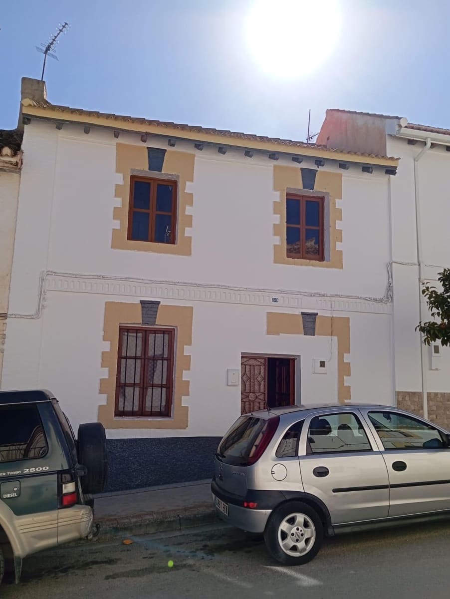 4 soveværelse Villa til salg i Arenas del Rey - € 45.000 (Ref: 8637100)