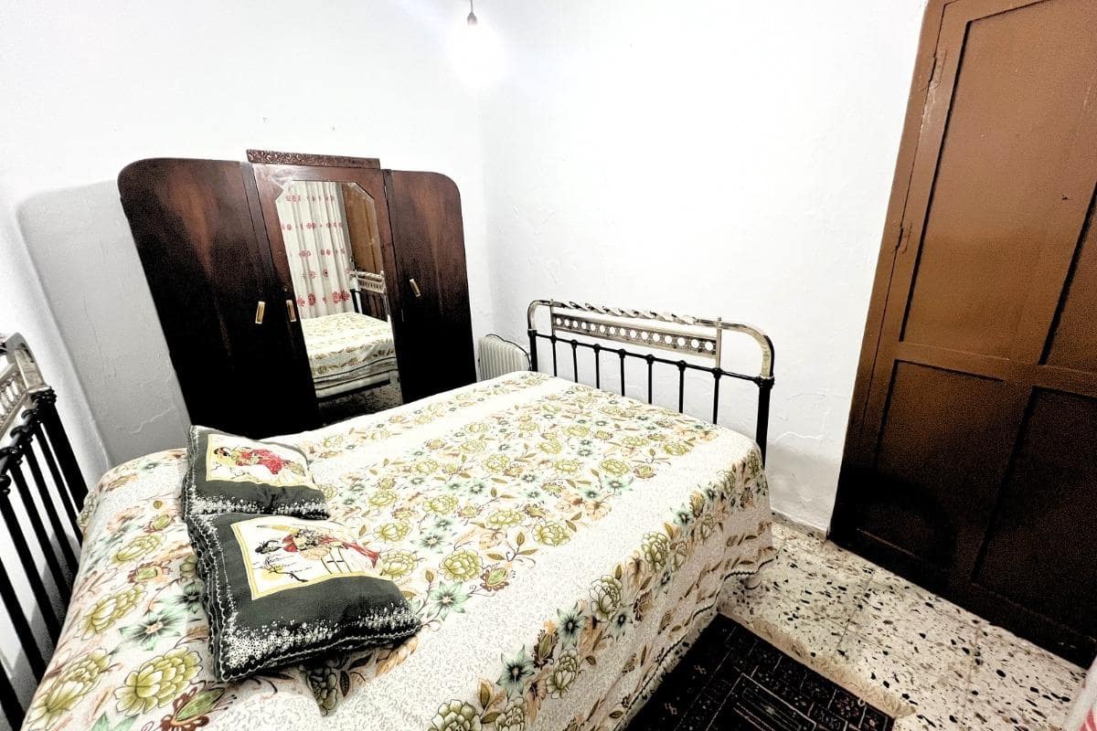 4 soveværelse Villa til salg i Arenas del Rey - € 45.000 (Ref: 8637100)