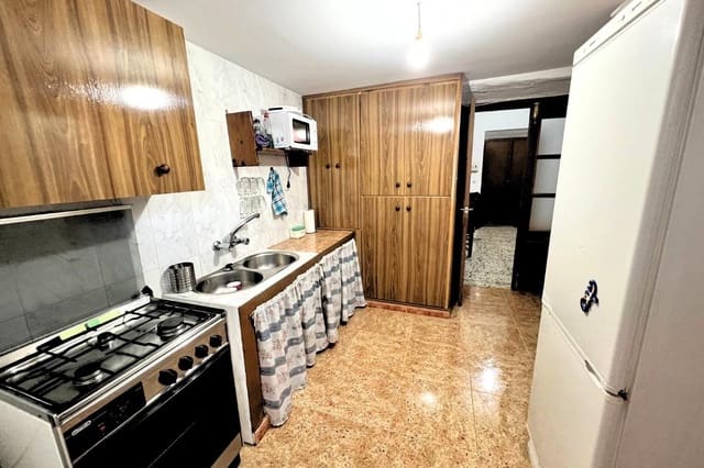 4 soveværelse Villa til salg i Arenas del Rey - € 45.000 (Ref: 8637100)