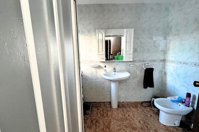 4 soveværelse Villa til salg i Arenas del Rey - € 45.000 (Ref: 8637100)