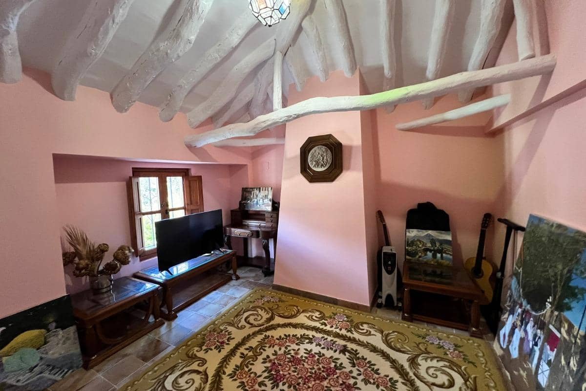 4 soveværelse Villa til salg i Huetor Tajar - € 275.000 (Ref: 8655010)