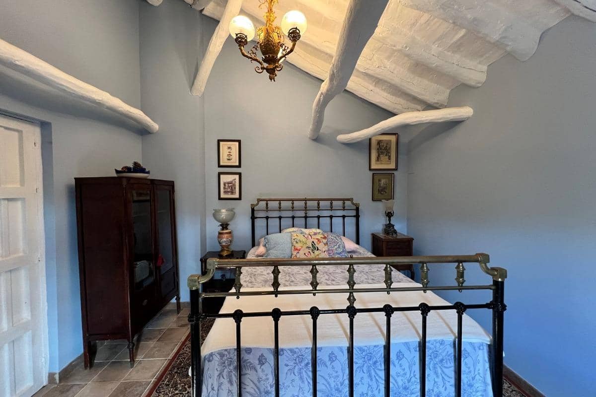 4 soveværelse Villa til salg i Huetor Tajar - € 275.000 (Ref: 8655010)