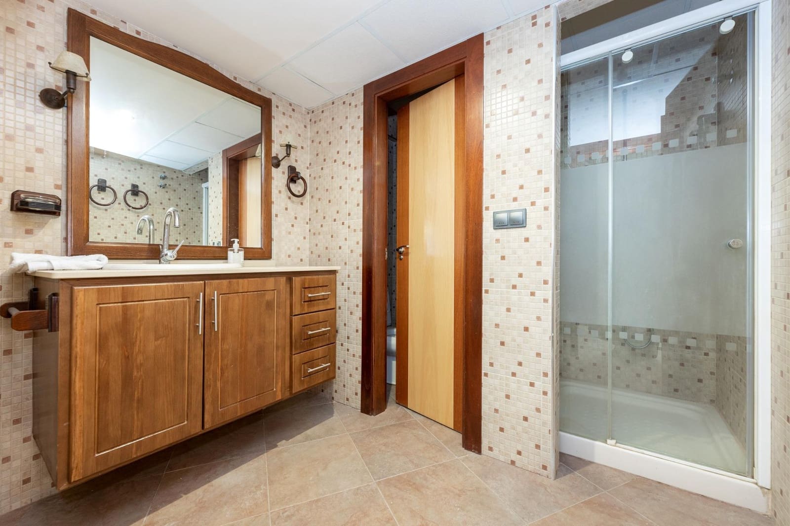 Chalet de 8 habitaciones en Albolote en venta con piscina garaje - 990.000 € (Ref: 8656368)