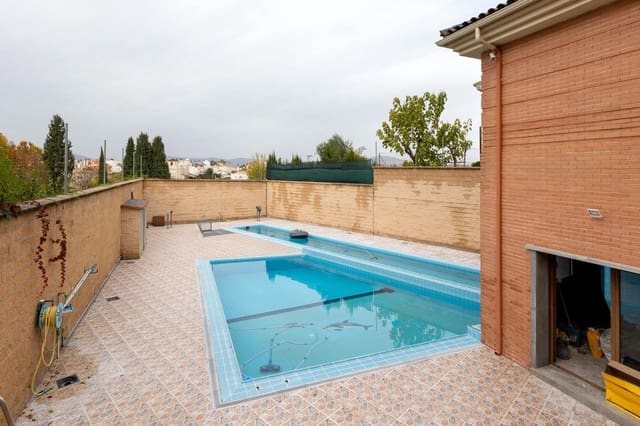 Chalet de 8 habitaciones en Albolote en venta con piscina garaje - 990.000 € (Ref: 8656368)