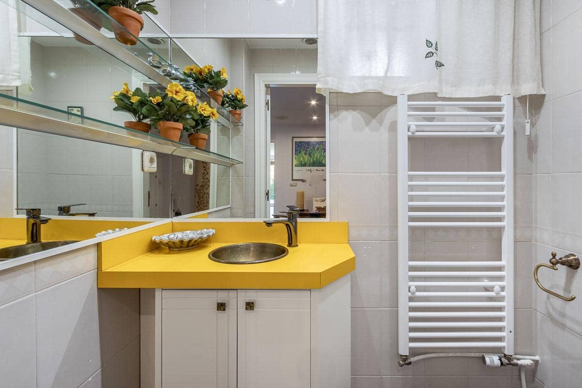 4 soveværelse Villa til salg i Granada by med swimmingpool garage - € 1.100.000 (Ref: 8656369)