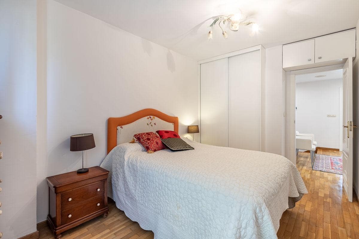 4 soveværelse Villa til salg i Granada by med swimmingpool garage - € 1.100.000 (Ref: 8656369)