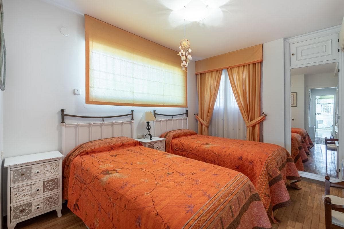 4 soveværelse Villa til salg i Granada by med swimmingpool garage - € 1.100.000 (Ref: 8656369)