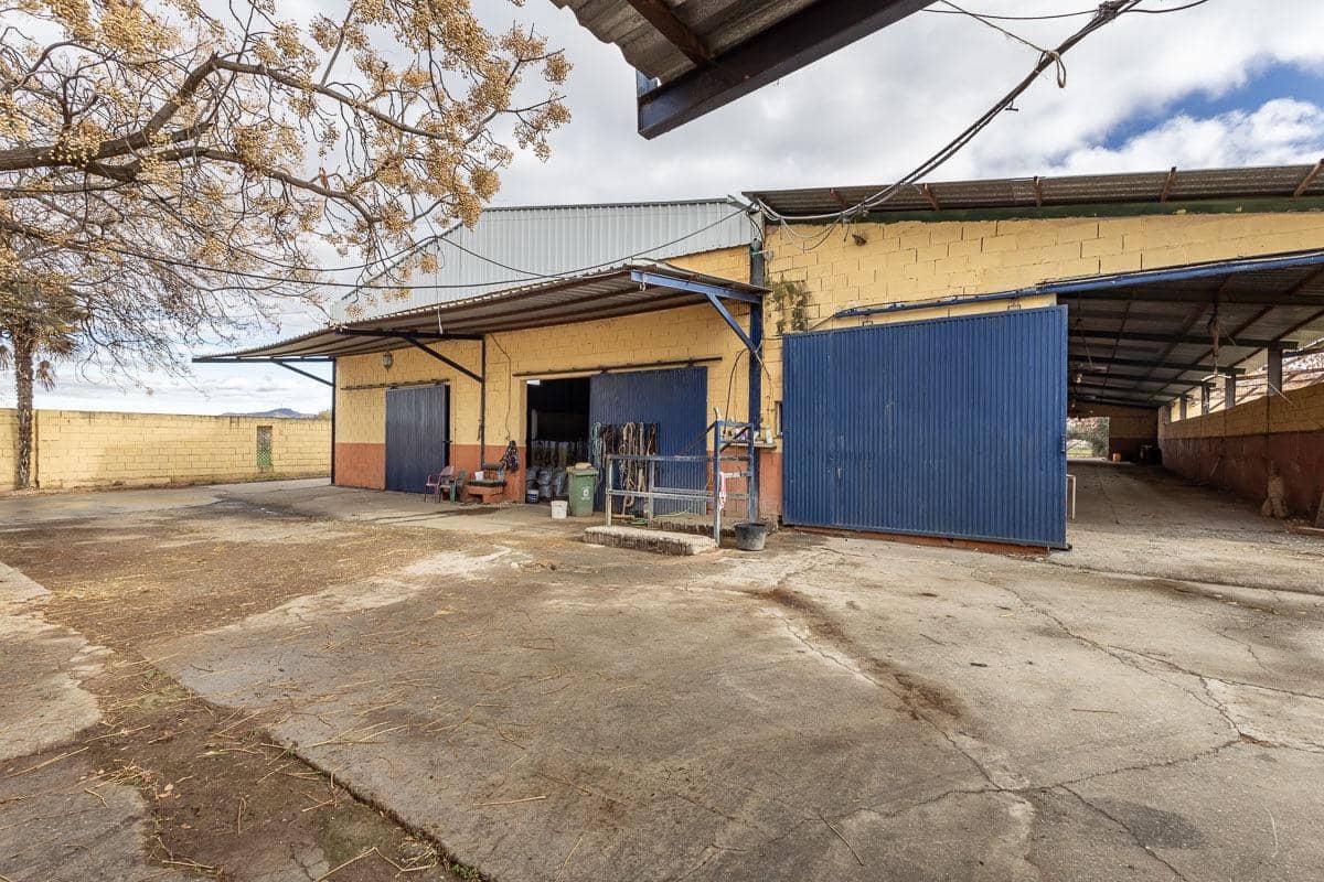 4 makuuhuone Huvila myytävänä paikassa La Zubia mukana 
autotalli - 795 000 € (Ref: 8716181)