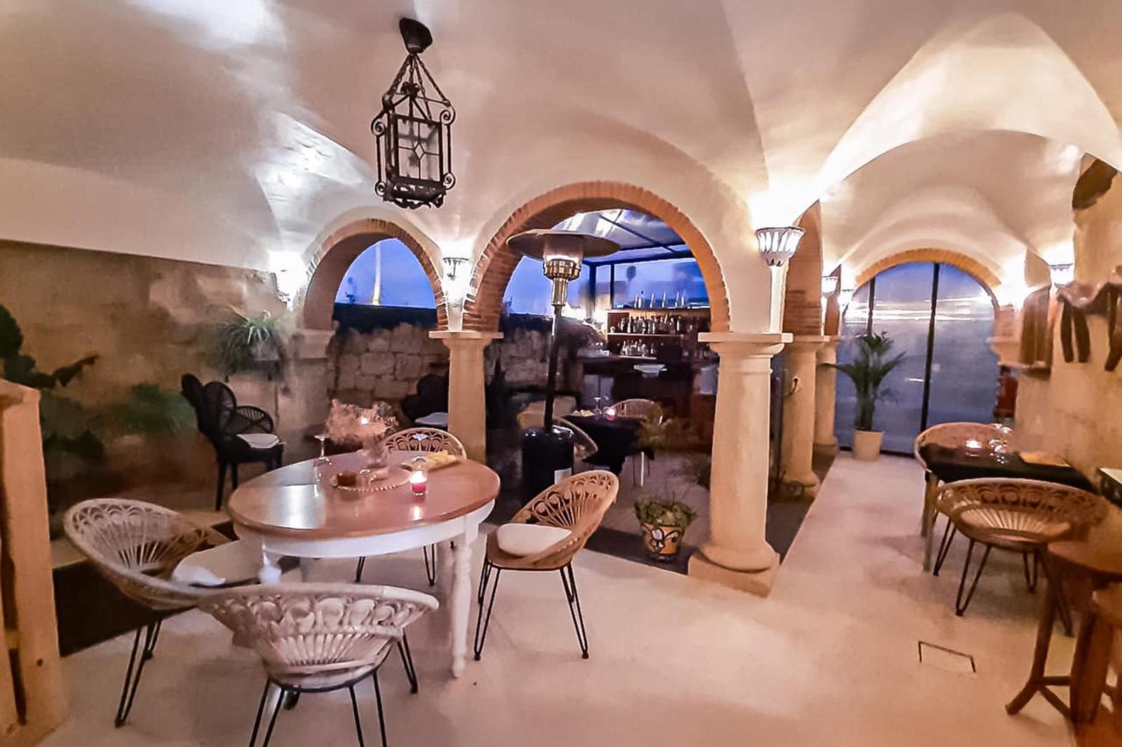 6 bedroom Commercial for sale in Alcala la Real with pool garage - € 550,000 (Ref: 8747749)