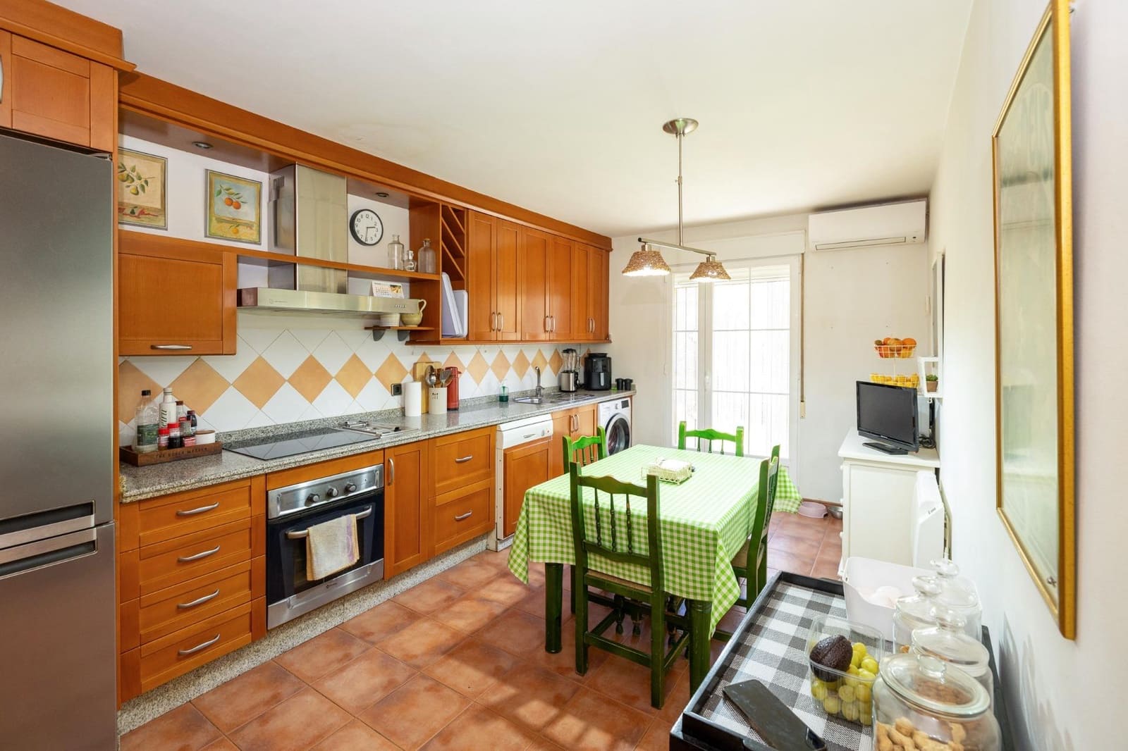 4 soveværelse Villa til salg i Alhendin med swimmingpool garage - € 345.000 (Ref: 8792165)