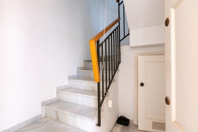 4 sovrum Takvåning till salu i Calahonda, Motril med pool garage - 290 000 € (Ref: 8802962)