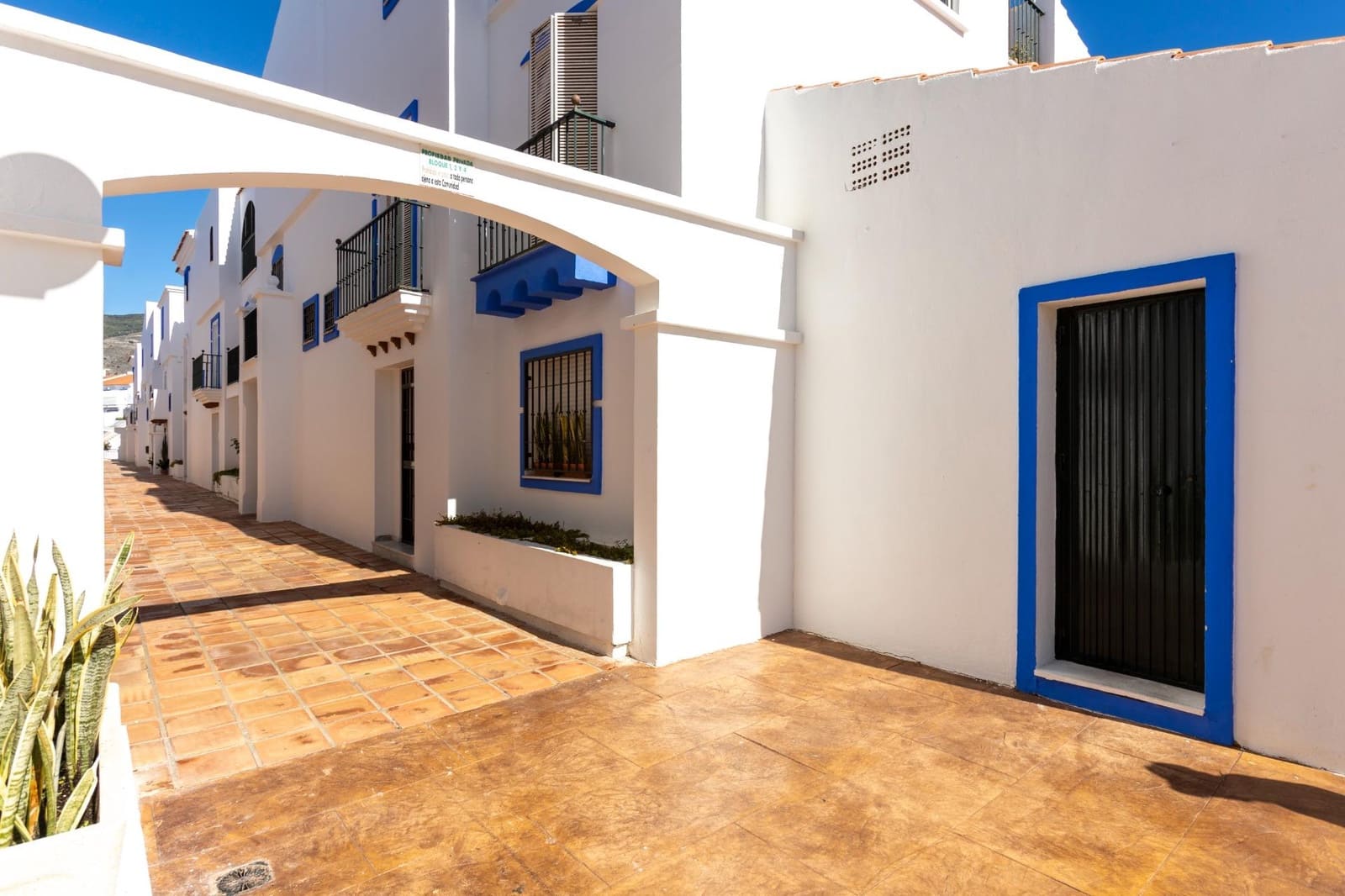 4 sovrum Takvåning till salu i Calahonda med pool garage - 290 000 € (Ref: 8802962)