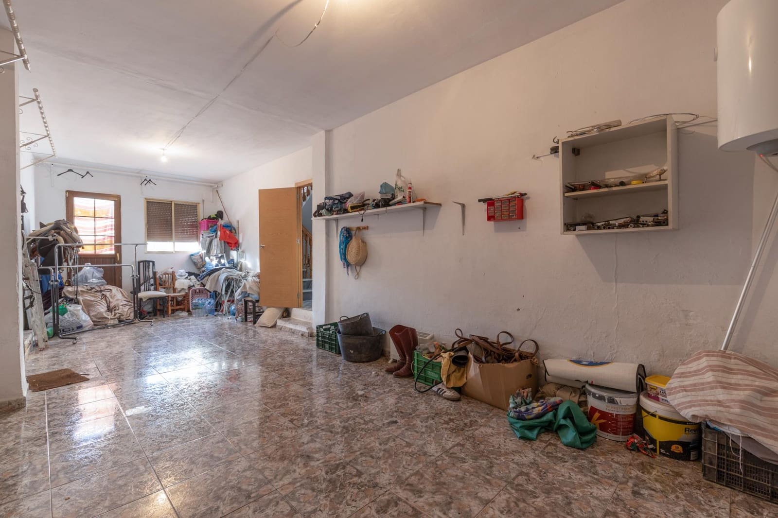 4 bedroom Villa for sale in Illora with garage - € 160,000 (Ref: 8851454)