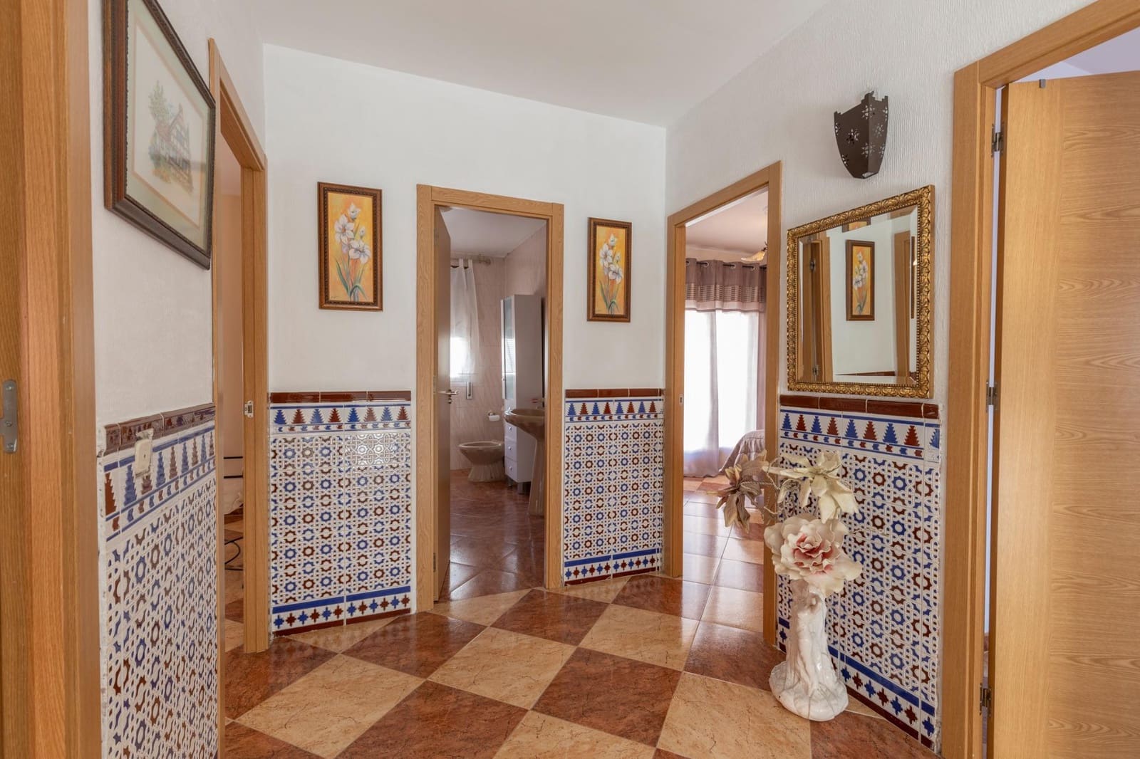 4 bedroom Villa for sale in Illora with garage - € 160,000 (Ref: 8851454)