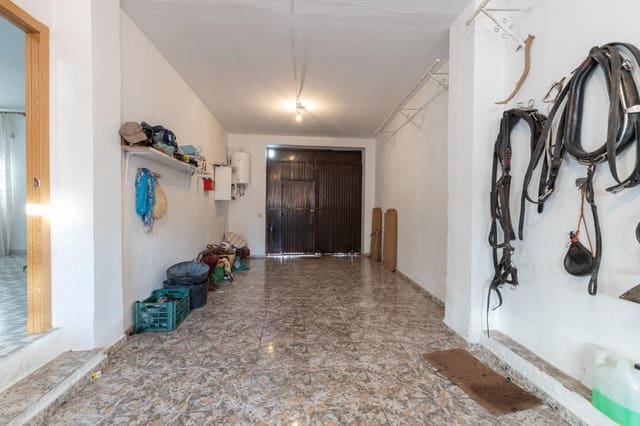 4 soveværelse Villa til salg i Illora med garage - € 160.000 (Ref: 8851454)