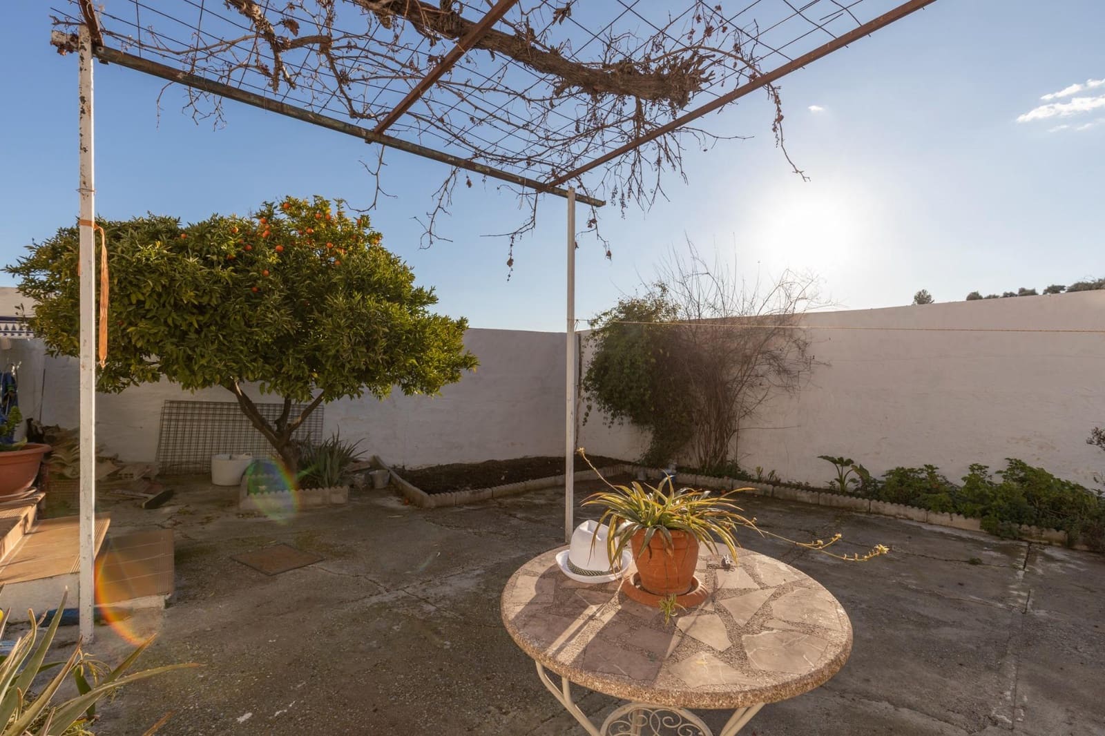 4 bedroom Villa for sale in Illora with garage - € 160,000 (Ref: 8851454)