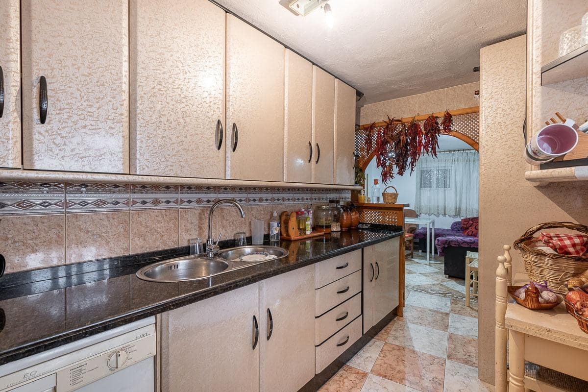 4 bedroom Villa for sale in Jayena - € 80,000 (Ref: 8886083)