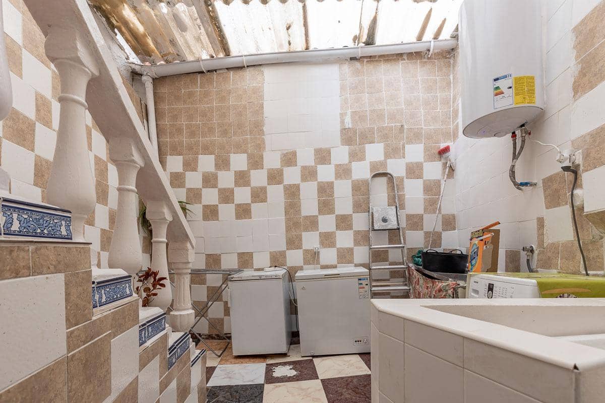 4 bedroom Villa for sale in Jayena - € 80,000 (Ref: 8886083)