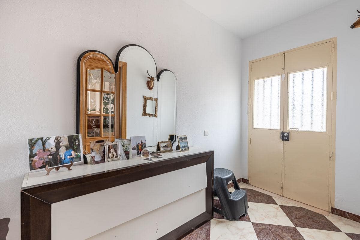 4 bedroom Villa for sale in Jayena - € 80,000 (Ref: 8886083)