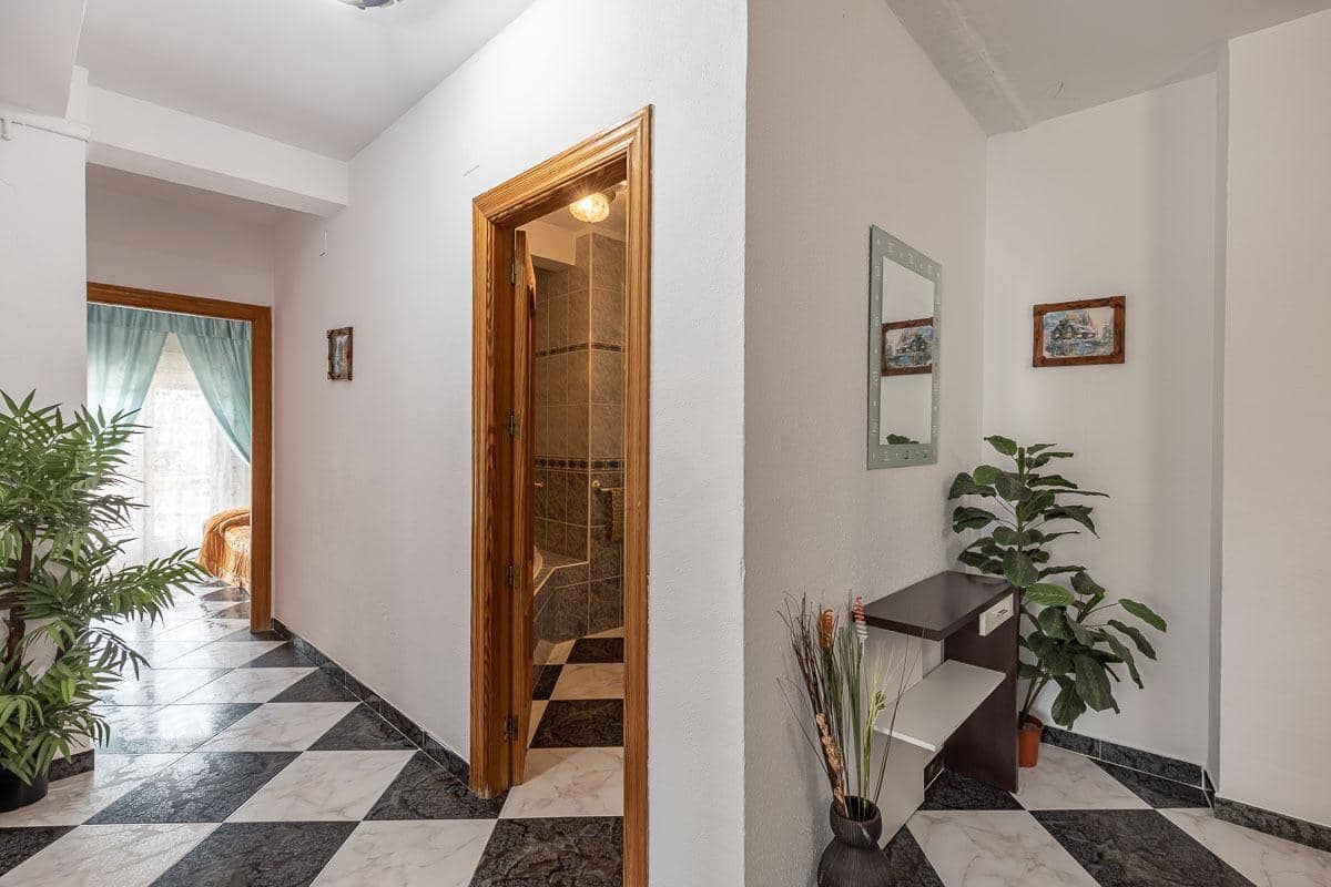 4 bedroom Villa for sale in Jayena - € 80,000 (Ref: 8886083)