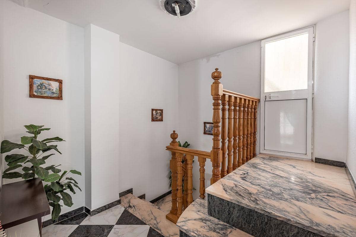 4 bedroom Villa for sale in Jayena - € 80,000 (Ref: 8886083)