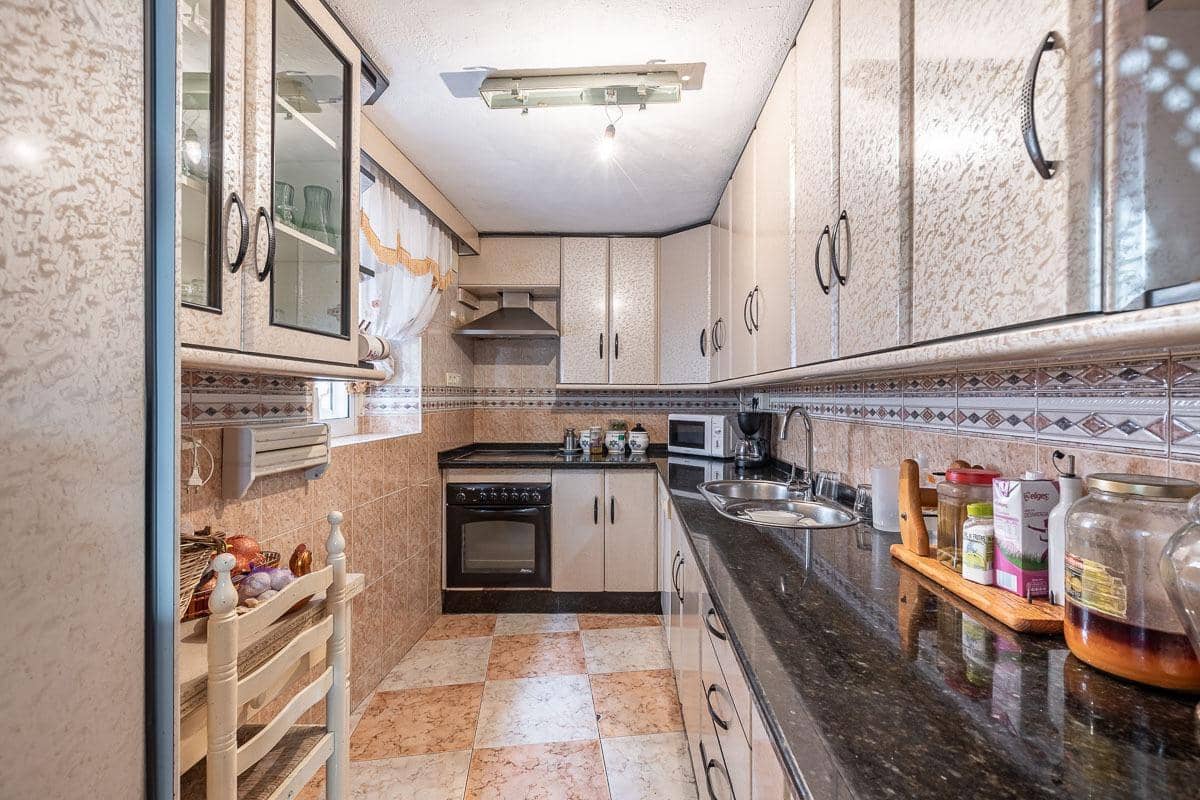 4 bedroom Villa for sale in Jayena - € 80,000 (Ref: 8886083)