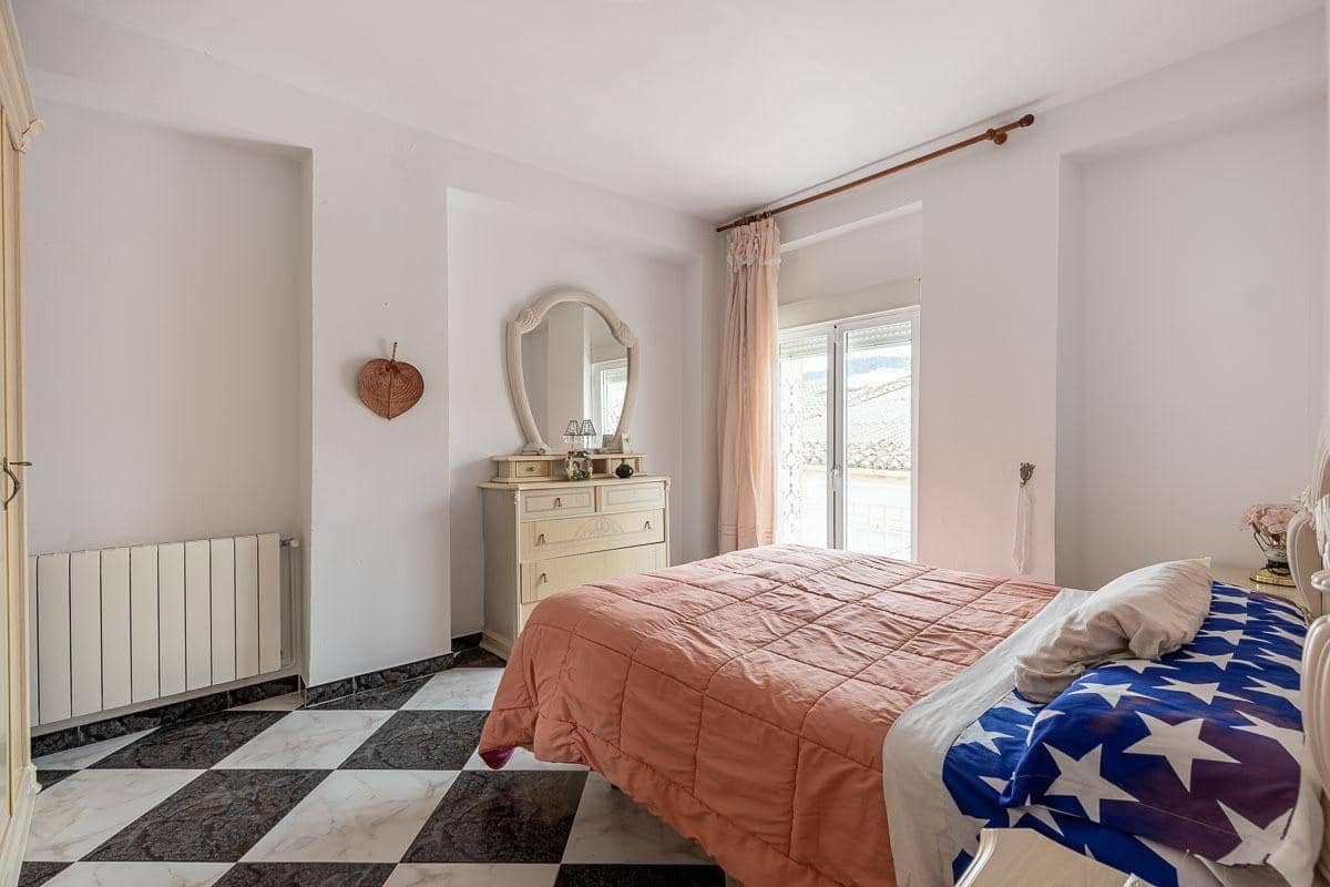 4 bedroom Villa for sale in Jayena - € 80,000 (Ref: 8886083)