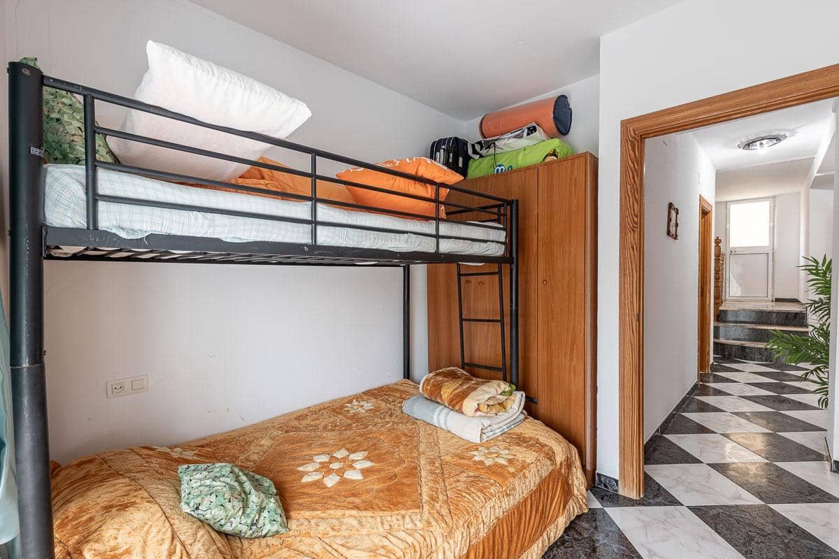 4 bedroom Villa for sale in Jayena - € 80,000 (Ref: 8886083)