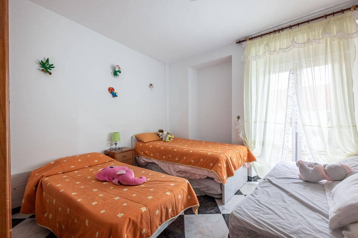 4 bedroom Villa for sale in Jayena - € 80,000 (Ref: 8886083)