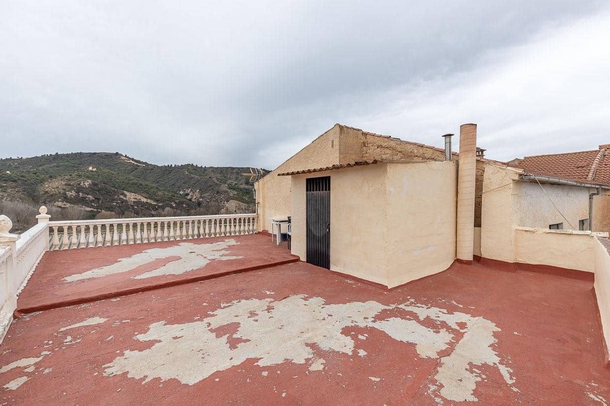 4 bedroom Villa for sale in Jayena - € 80,000 (Ref: 8886083)