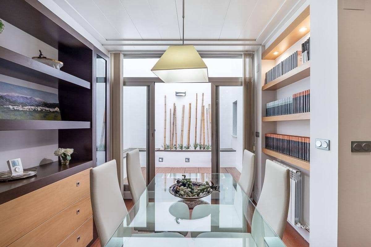 4 soveværelse Villa til salg i Granada by - € 750.000 (Ref: 8900005)