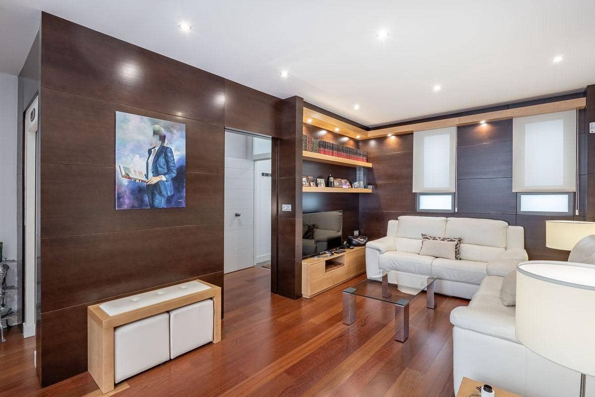 4 soveværelse Villa til salg i Granada by - € 750.000 (Ref: 8900005)