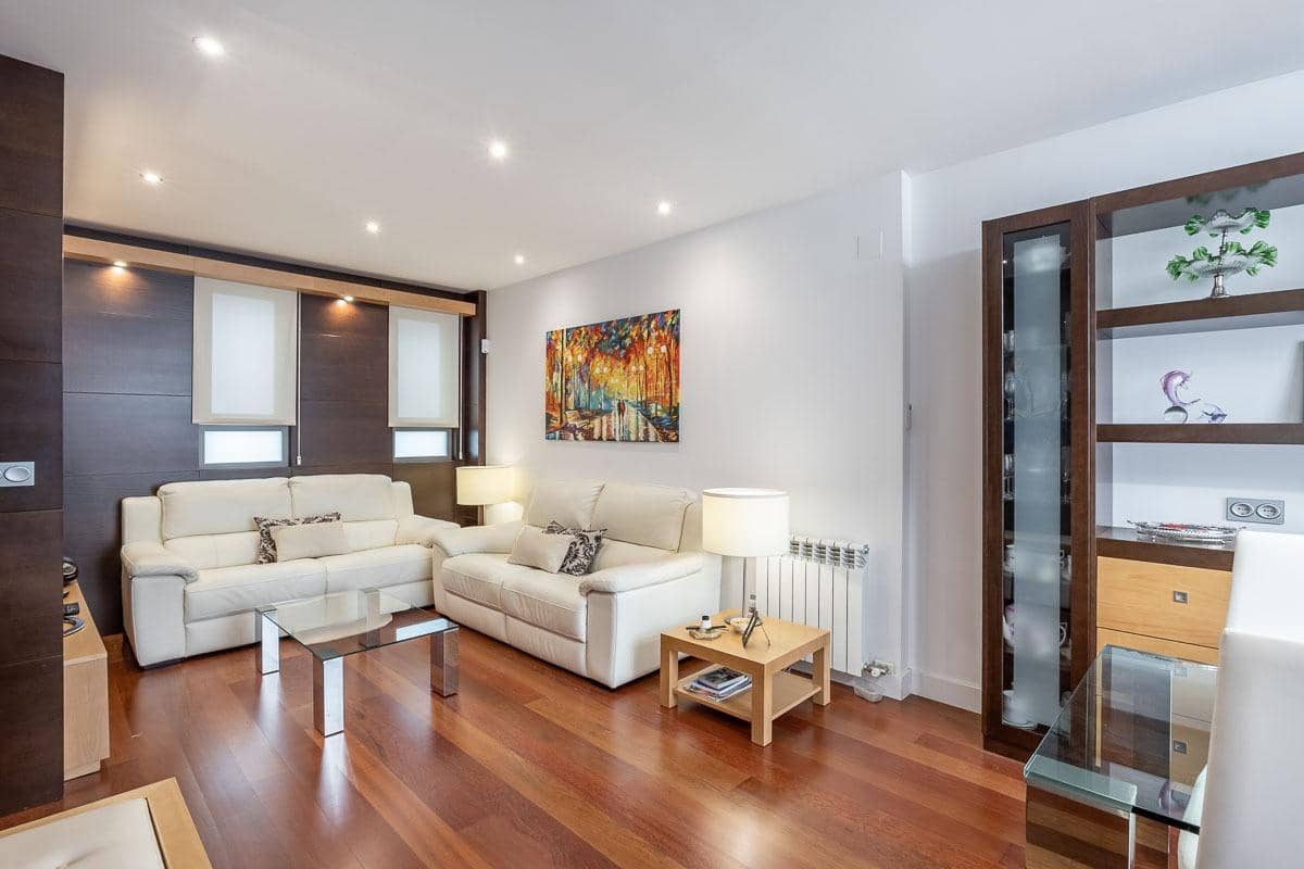 4 soveværelse Villa til salg i Granada by - € 750.000 (Ref: 8900005)