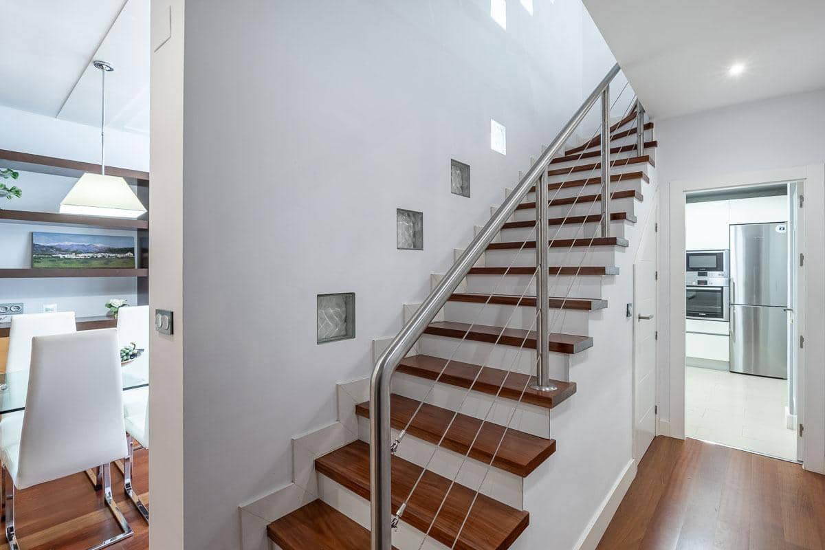 4 soveværelse Villa til salg i Granada by - € 750.000 (Ref: 8900005)