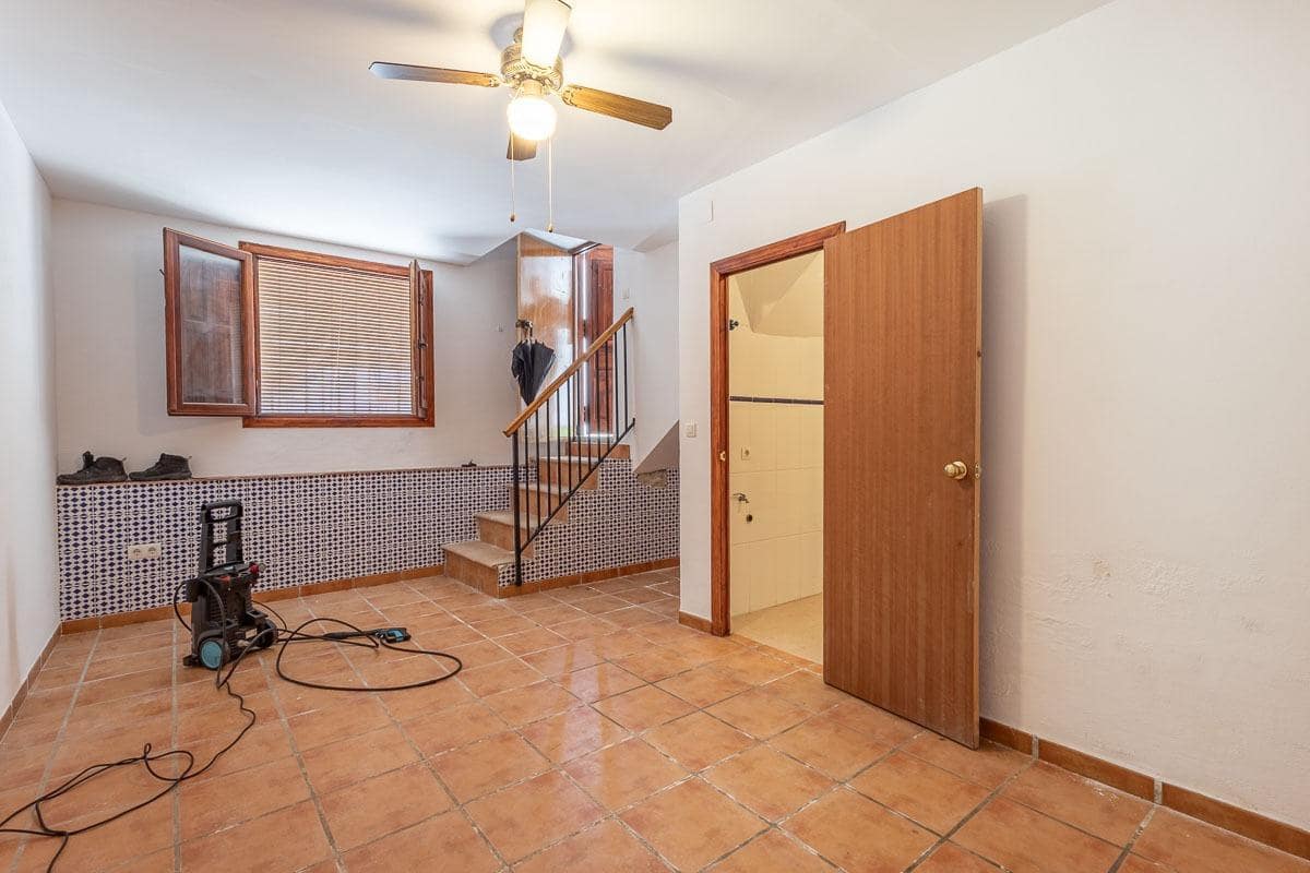 4 soveværelse Villa til salg i Fornes med garage - € 89.000 (Ref: 8907688)