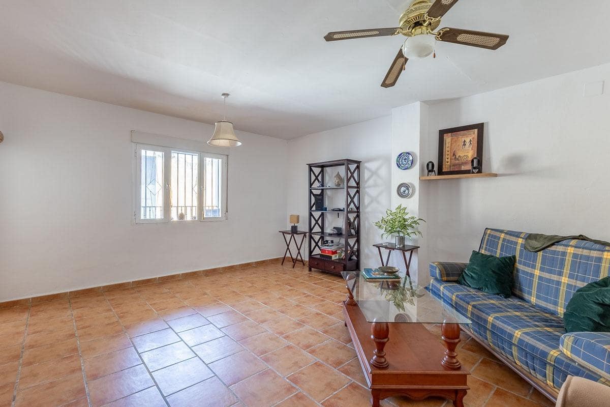 4 soveværelse Villa til salg i Fornes med garage - € 89.000 (Ref: 8907688)