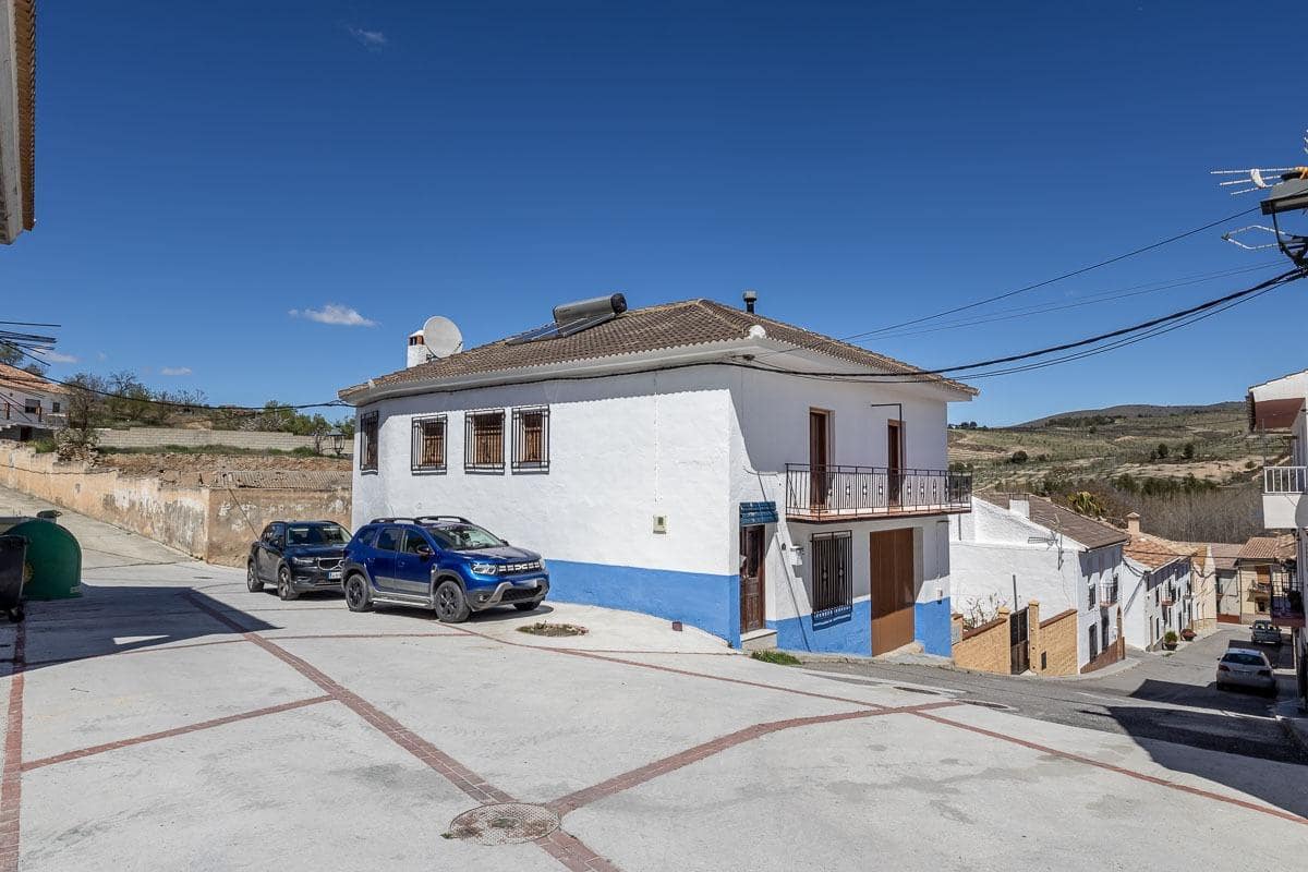 4 soveværelse Villa til salg i Fornes med garage - € 89.000 (Ref: 8907688)