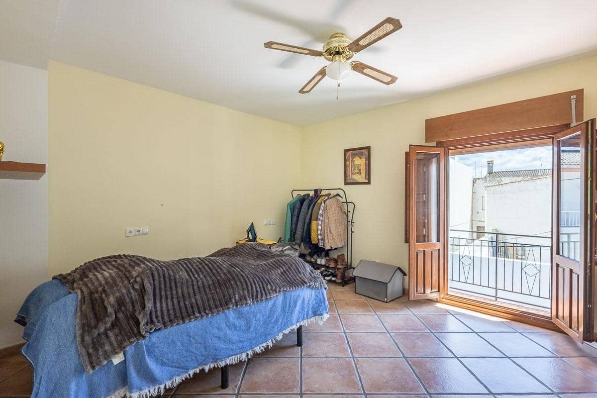 4 soveværelse Villa til salg i Fornes med garage - € 89.000 (Ref: 8907688)