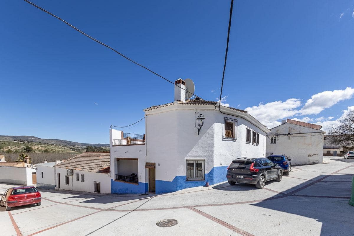 4 soveværelse Villa til salg i Fornes med garage - € 89.000 (Ref: 8907688)