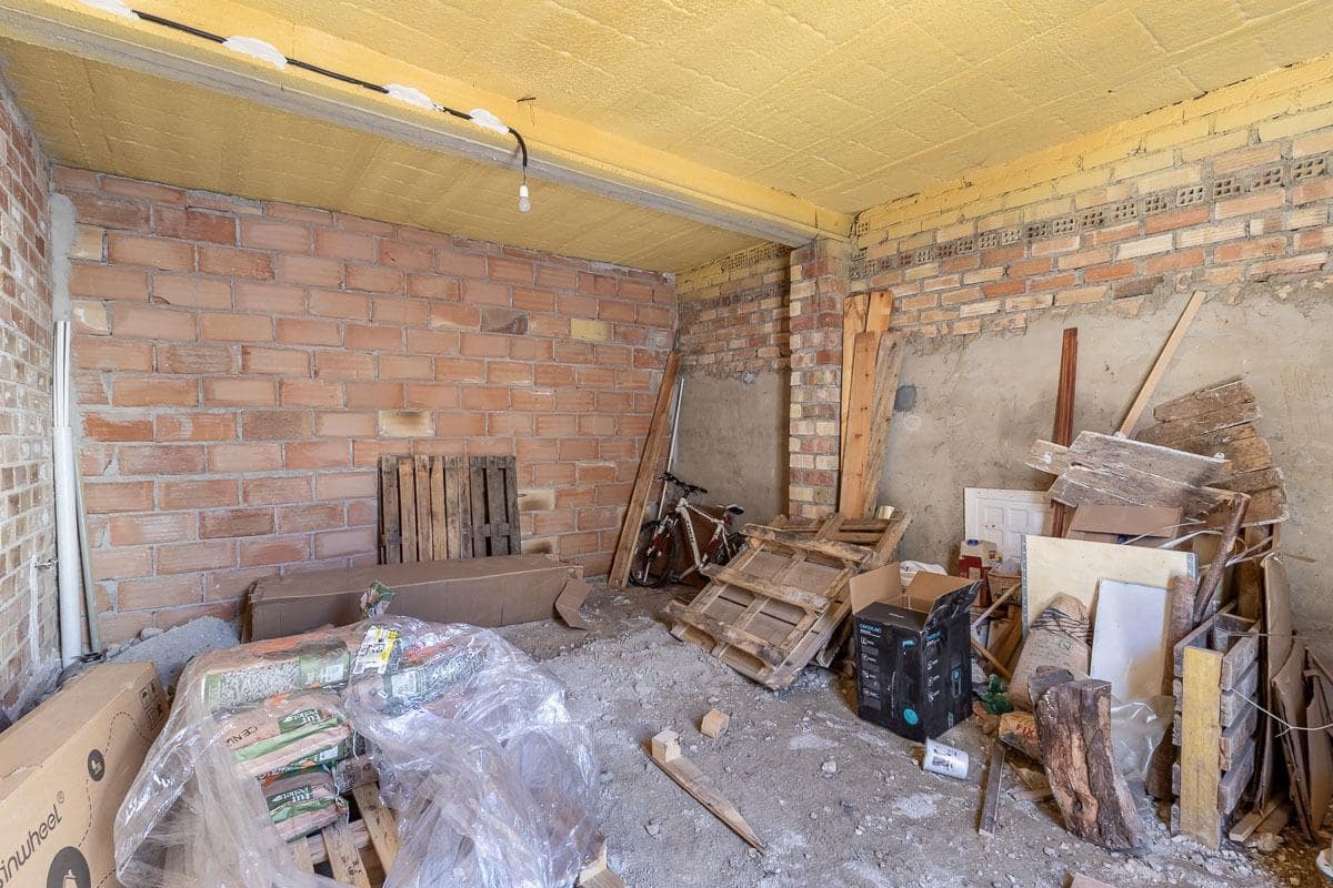 4 soveværelse Villa til salg i Fornes med garage - € 89.000 (Ref: 8907688)