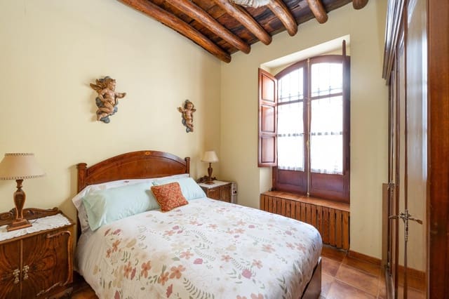 5 soverom Villa til salgs i Granada by med garasje - € 1 200 000 (Ref: 8929213)