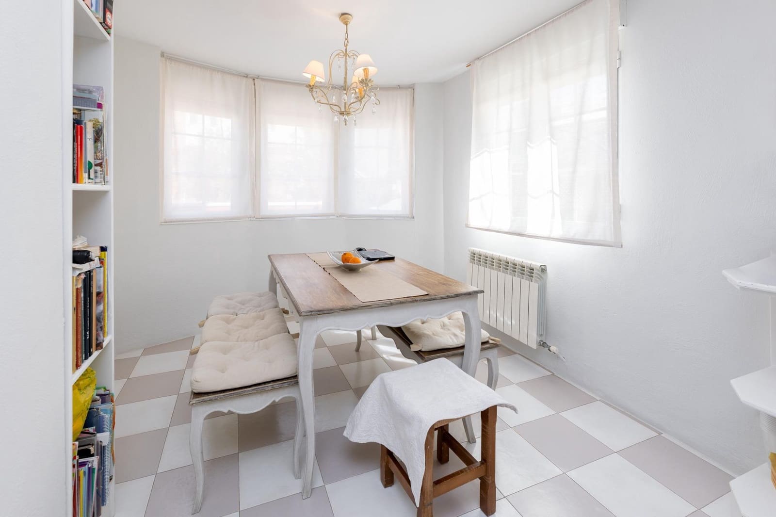 3 soveværelse Villa til salg i Granada by med swimmingpool garage - € 555.000 (Ref: 8929219)