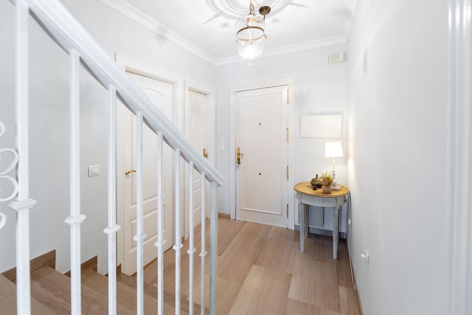 3 soveværelse Villa til salg i Granada by med swimmingpool garage - € 555.000 (Ref: 8929219)