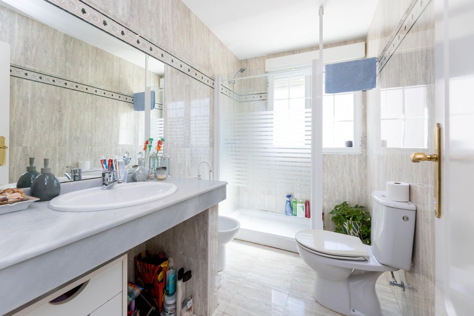 3 soveværelse Villa til salg i Granada by med swimmingpool garage - € 555.000 (Ref: 8929219)