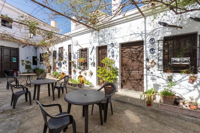 13 bedroom Commercial for sale in Salobreña - € 650,000 (Ref: 8935236)