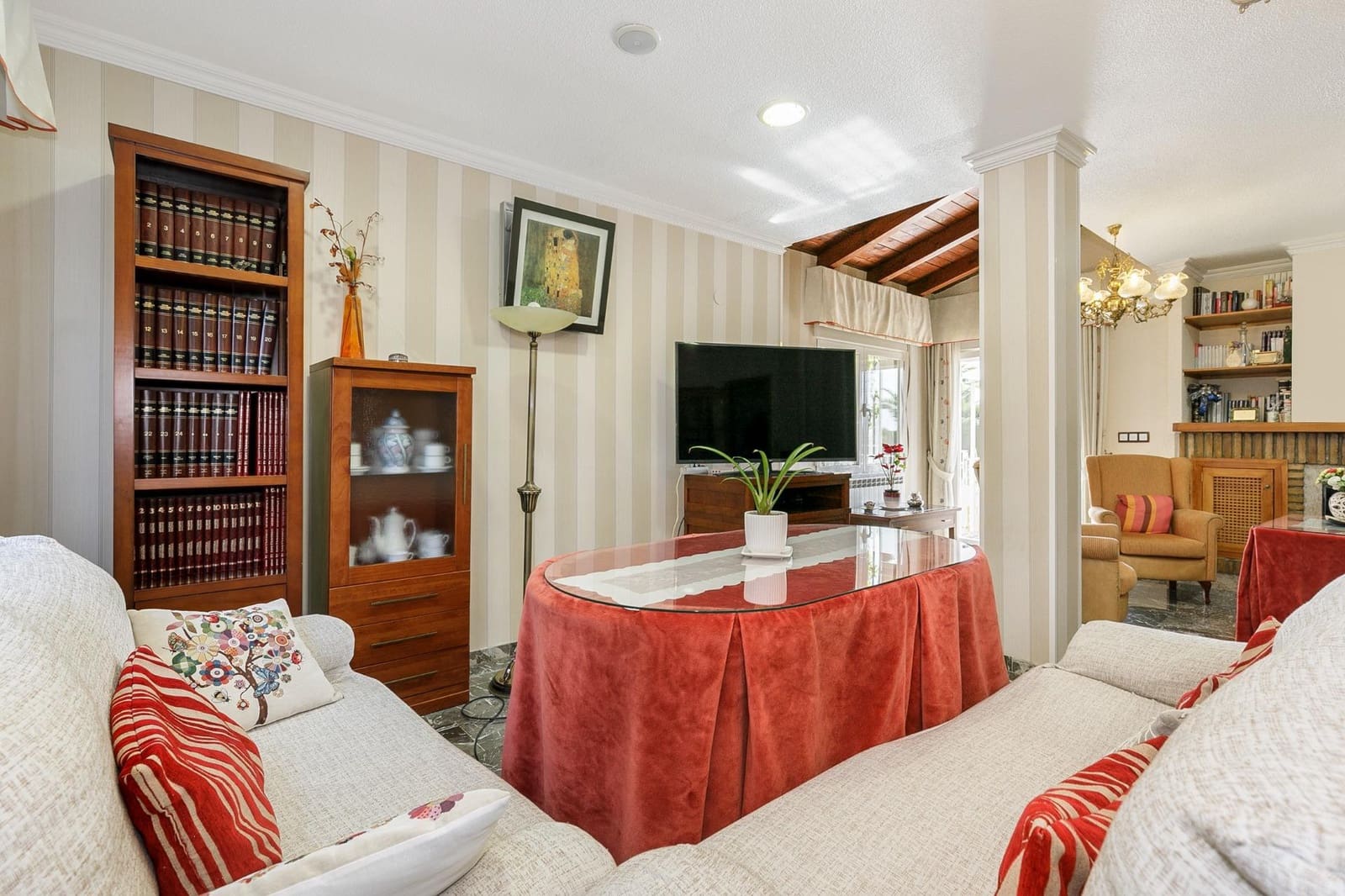 4 quarto Moradia para venda em Peligros - 750 000 € (Ref: 8943947)