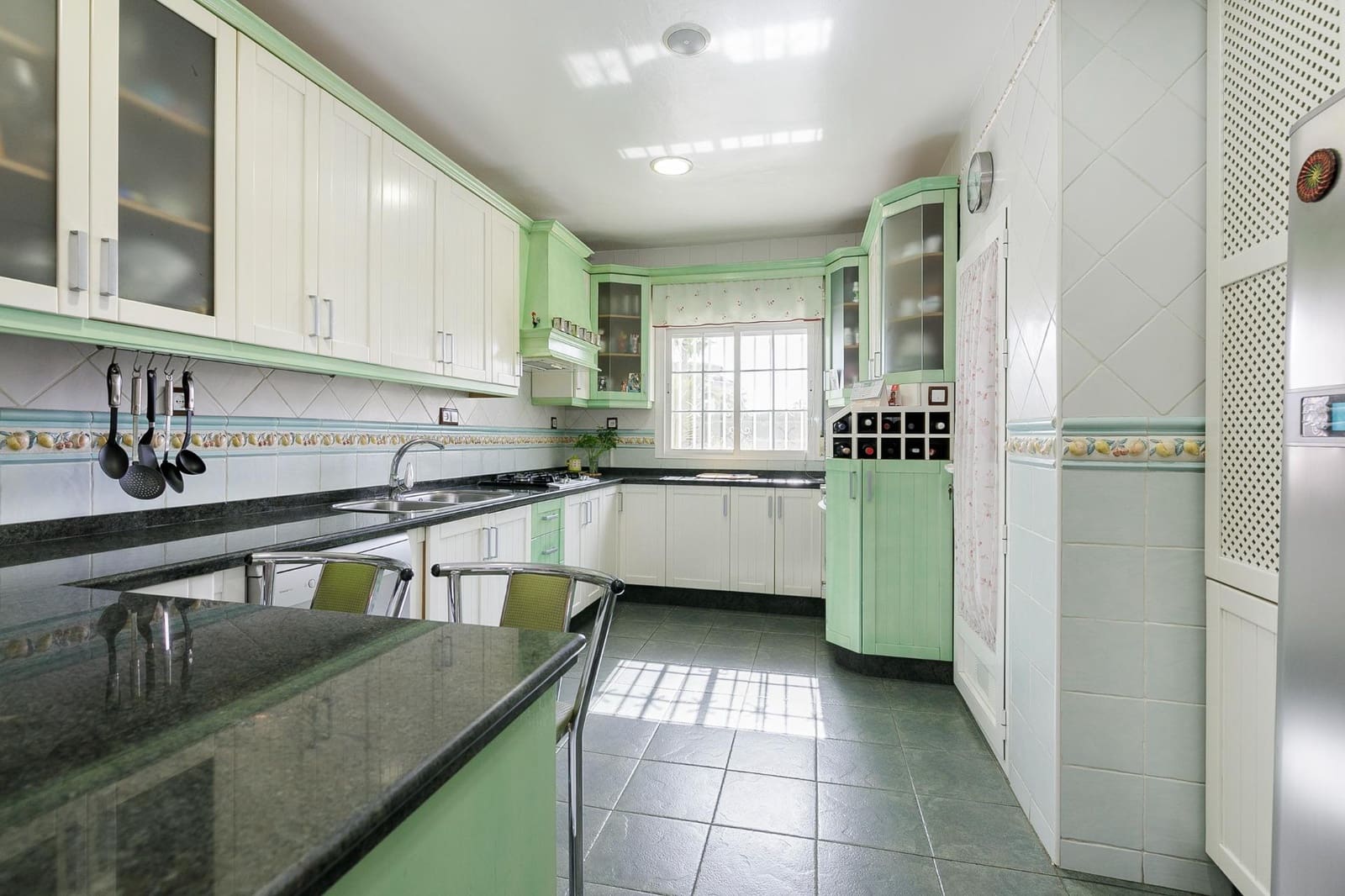 4 quarto Moradia para venda em Peligros - 750 000 € (Ref: 8943947)