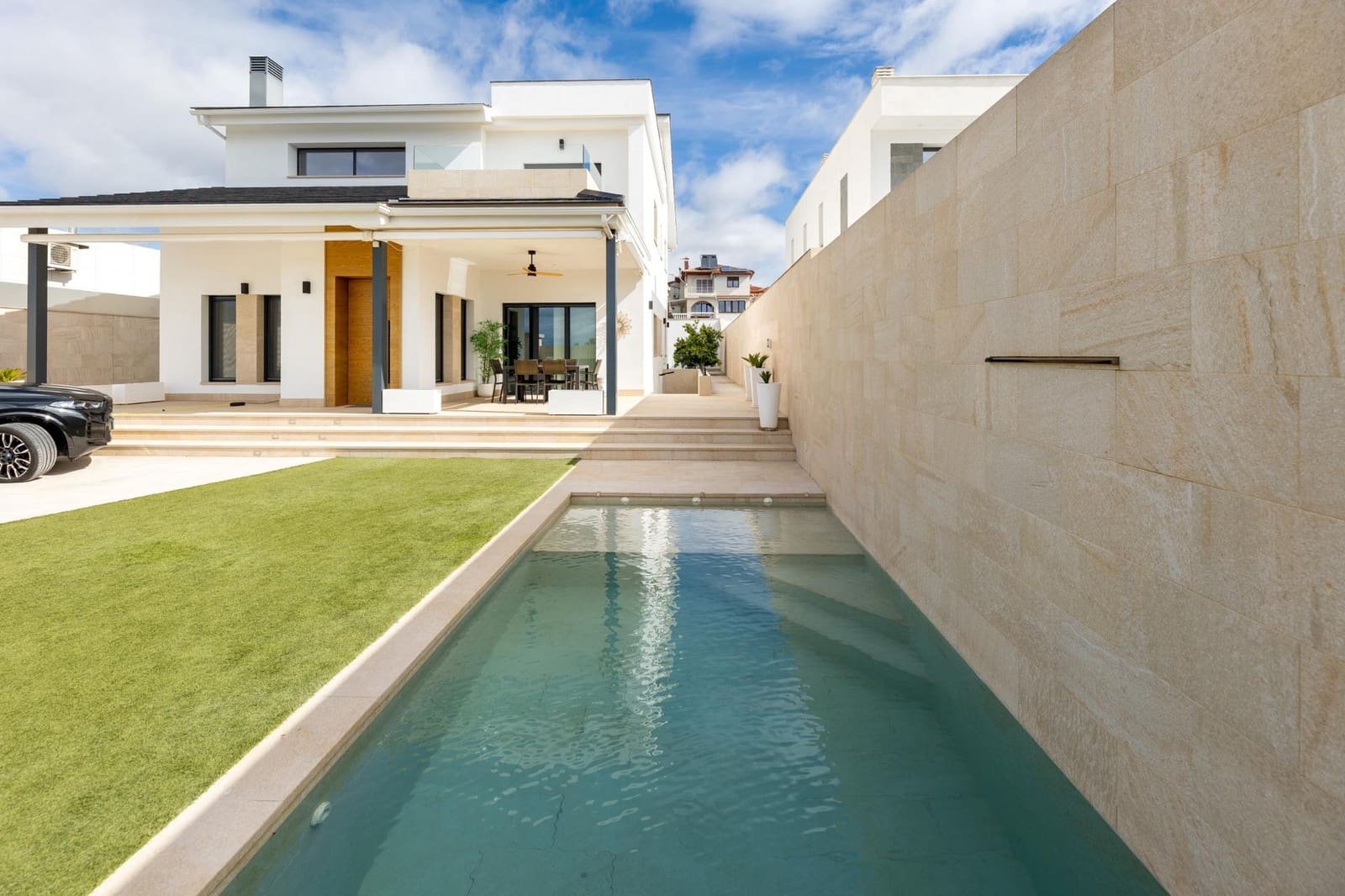 7 soveværelse Villa til salg i Peligros med swimmingpool garage - € 890.000 (Ref: 8946640)