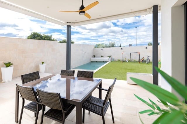 7 soverom Villa til salgs i Peligros med svømmebasseng garasje - € 890 000 (Ref: 8946640)