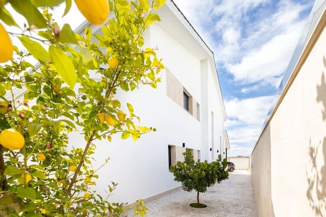 7 soverom Villa til salgs i Peligros med svømmebasseng garasje - € 890 000 (Ref: 8946640)